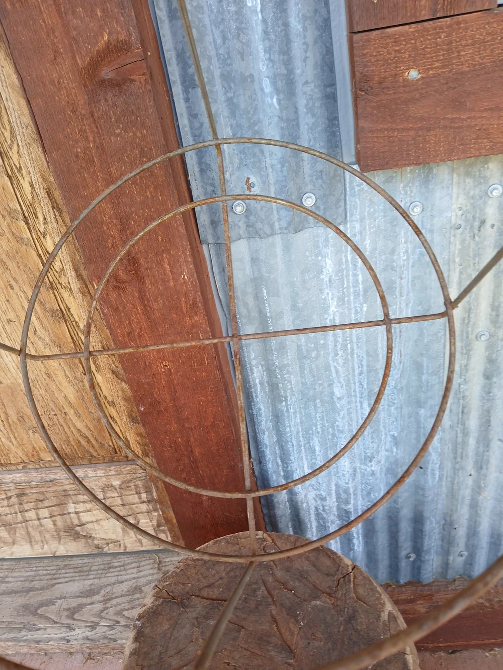 Vintage Rustic Metal Wire Basket Carrier Farmhouse Chic Prairie Cottagecore